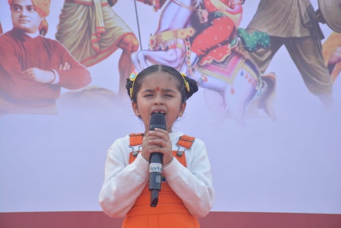 शहर के अलग-अलग इलाकों में रविवार को हिंदू सम्मेलन हुआ। शहर के अलग-अलग इलाकों में रविवार को हिंदू सम्मेलन हुआ।