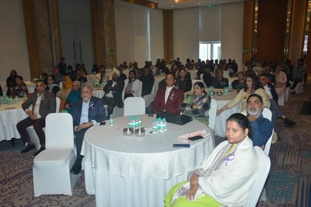 दीप जलाकर कार्यक्रम का शुभारंभ करते दृष्टि आईएएस और दृष्टि पब्लिकेशंस के संस्थापक, एमडी और सीईओ दीप जलाकर कार्यक्रम का शुभारंभ करते दृष्टि आईएएस और दृष्टि पब्लिकेशंस के संस्थापक, एमडी और सीईओ
