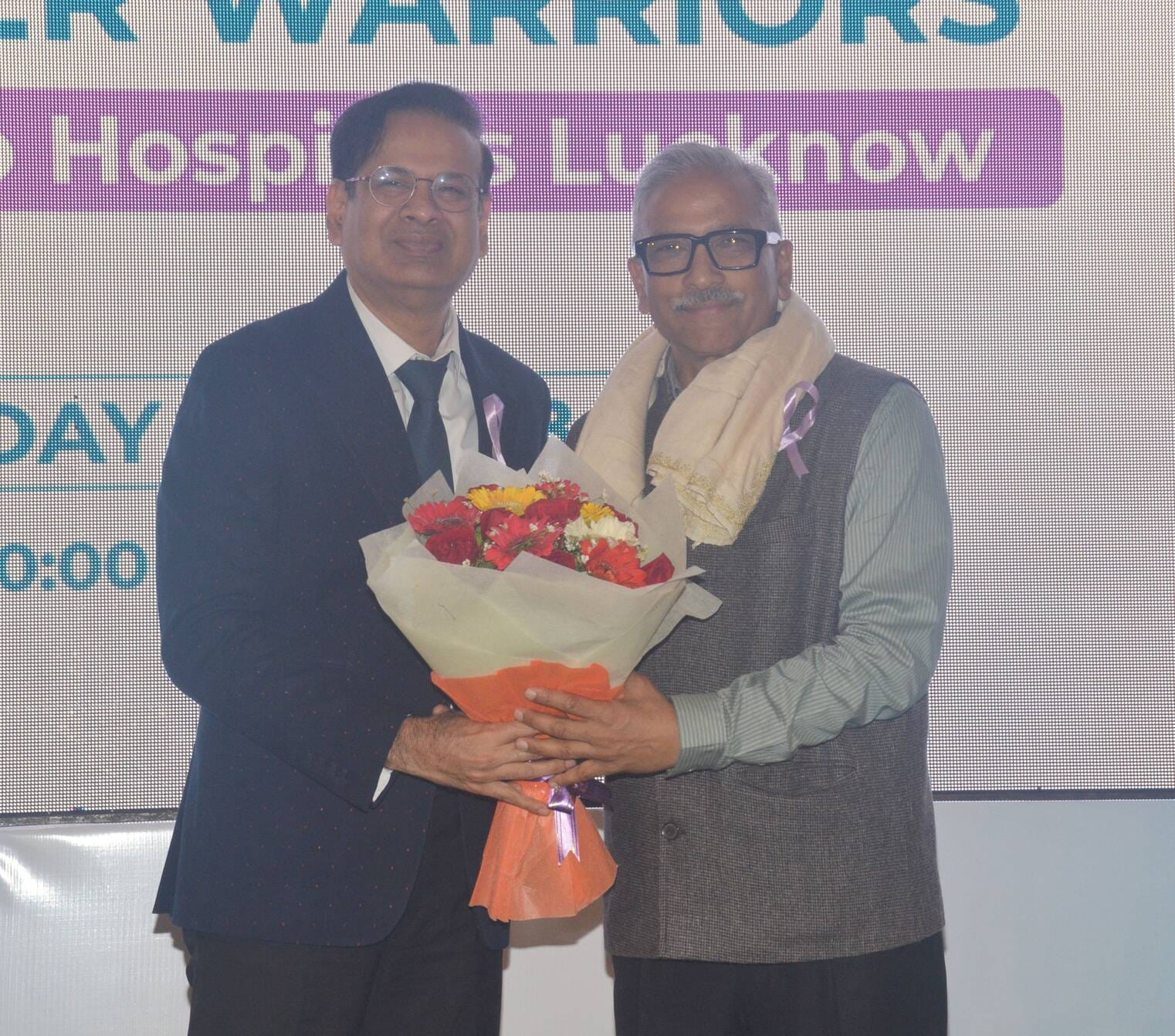दीप जलाकर कार्यक्रम का शुभारंभ करते दृष्टि आईएएस और दृष्टि पब्लिकेशंस के संस्थापक, एमडी और सीईओ दीप जलाकर कार्यक्रम का शुभारंभ करते दृष्टि आईएएस और दृष्टि पब्लिकेशंस के संस्थापक, एमडी और सीईओ