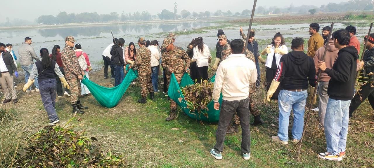 मोहनलालगंज में चला स्वच्छता व जन जागरूकता अभियान। मोहनलालगंज में चला स्वच्छता व जन जागरूकता अभियान।