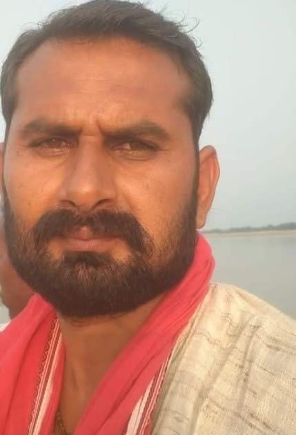 03 सीकेटीपी-06-सोनेपुर गांव में तेज हवा व बारिश से गिरी गेहूं की फसल। संवाद