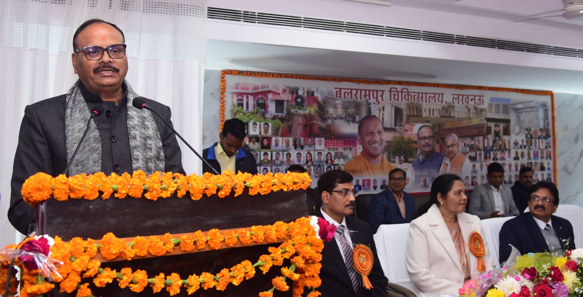 बलरामपुर अस्पताल ने मनाया स्थापना दिवस।