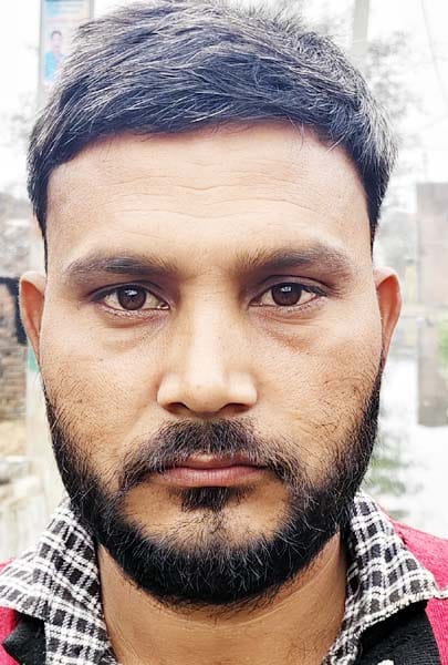 गांव नवाजपुर में आरसीसी रोड बना तालाब। संवाद