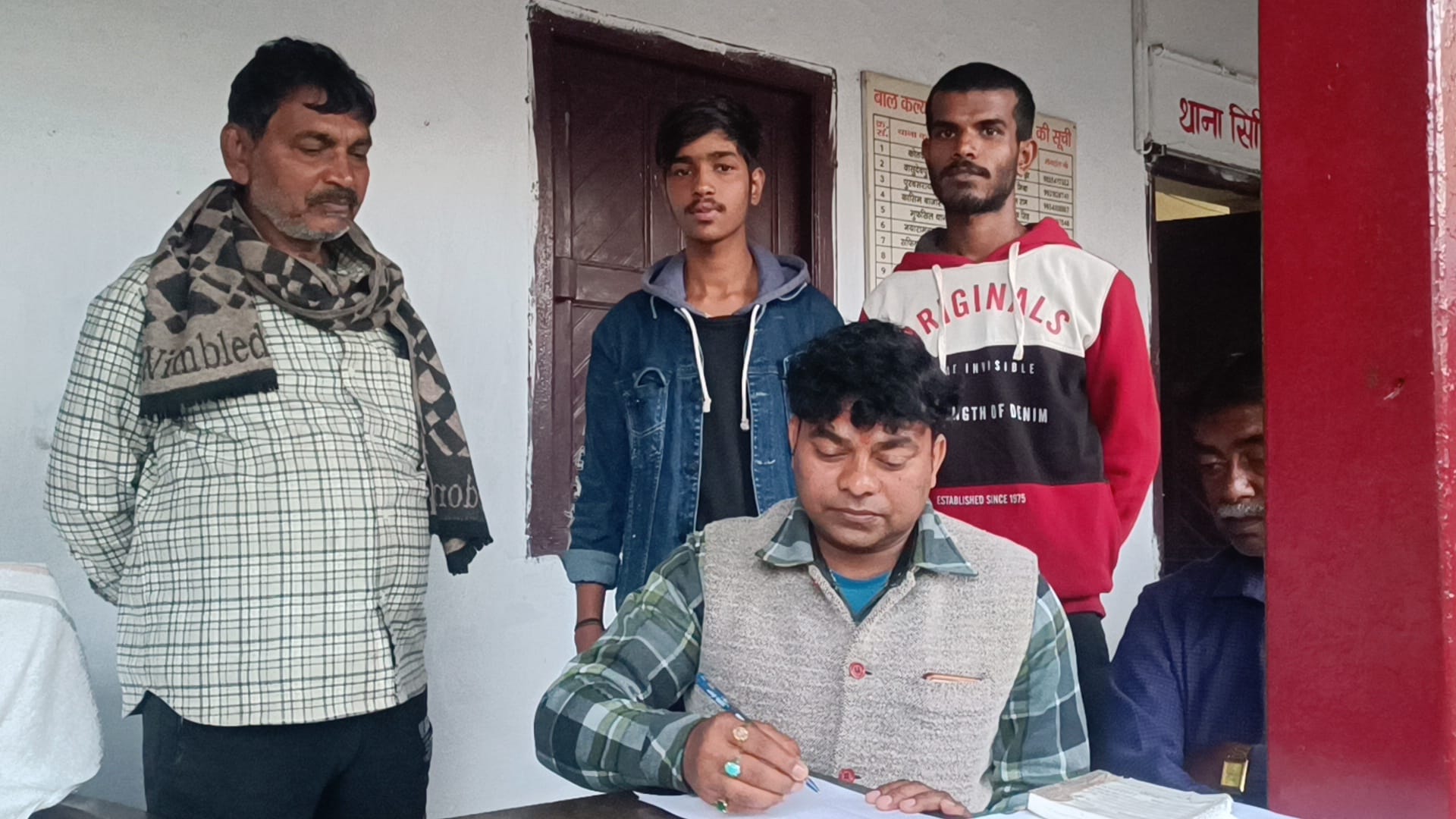 पुलिस मामले कीजांच में जुटी पुलिस मामले कीजांच में जुटी