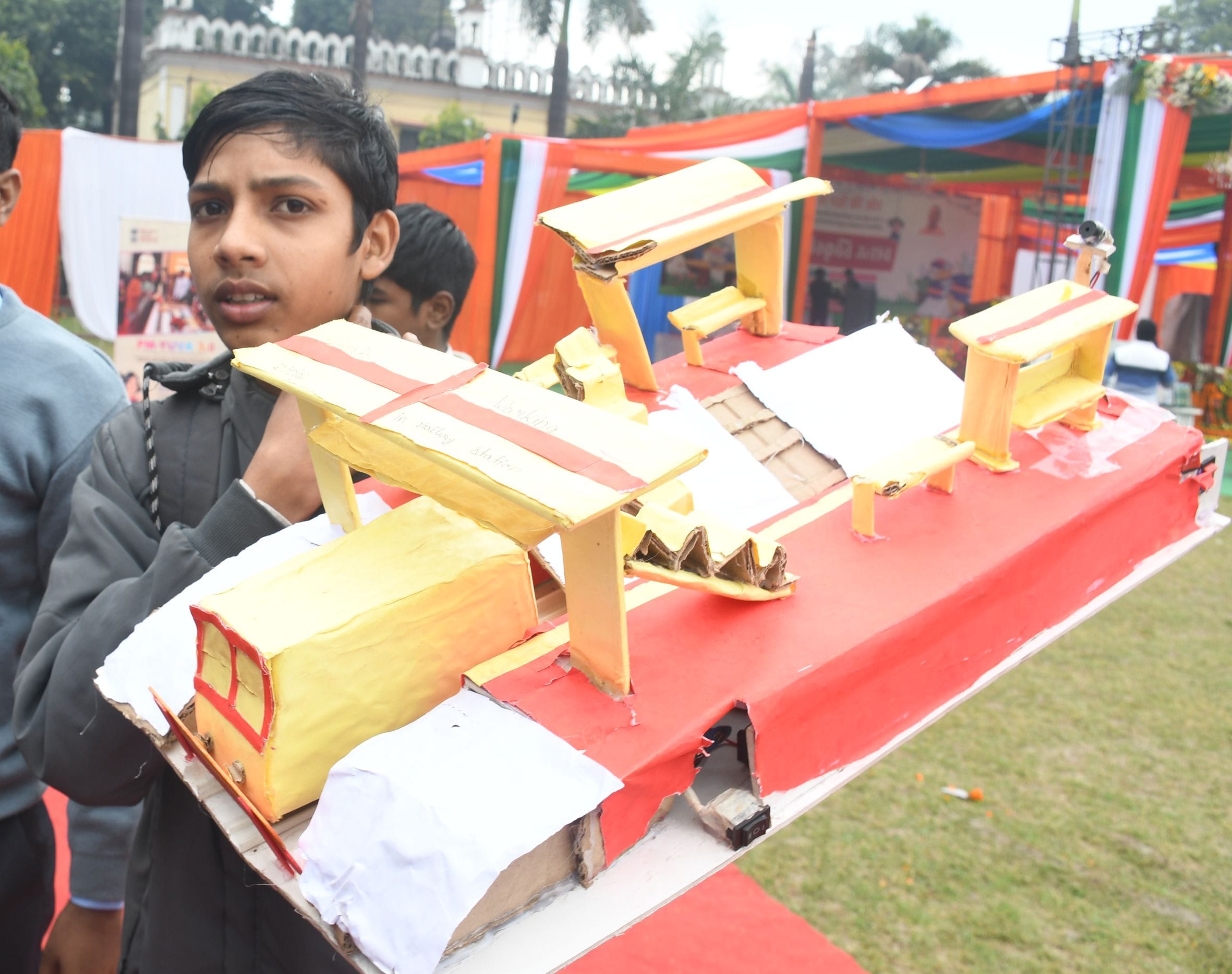 राजकीय जुबिली इंटर कॉलेज परिसर में हुआ आयोजन। राजकीय जुबिली इंटर कॉलेज परिसर में हुआ आयोजन।