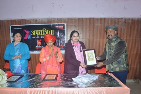 मनकामेश्वर वार्ड स्थित लंबेश्वर पार्क सामुदायिक केंद्र में अमर उजाला अपराजिता के तहत विश्व कैंस