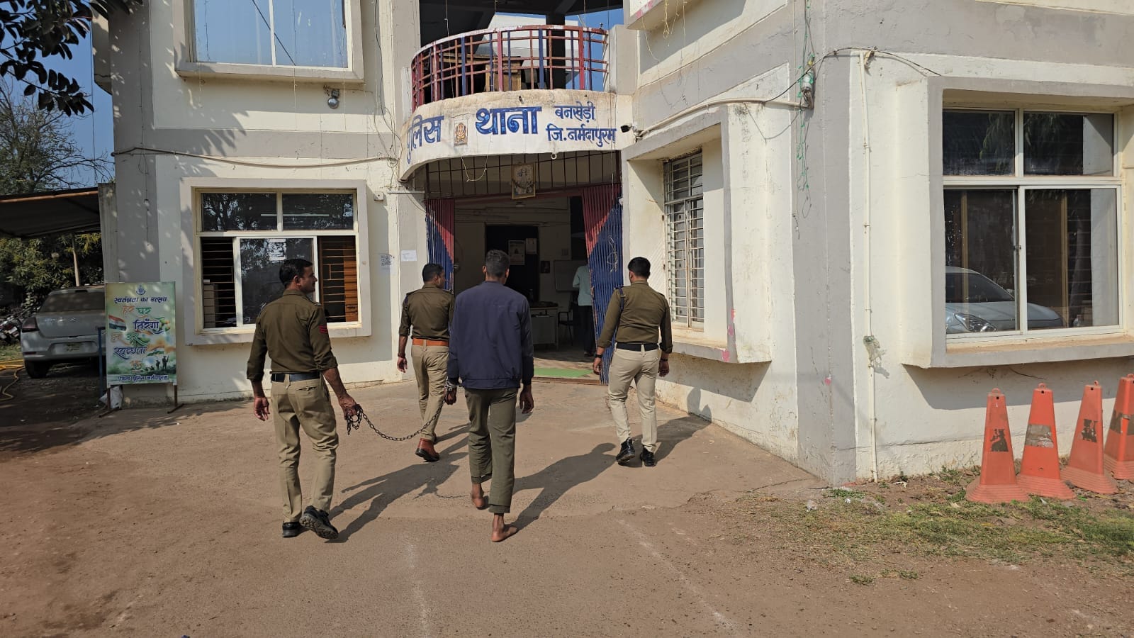 चिल्लौद में पुजारी की हत्या 24 घंटे में पुलिस ने आरोपी को गिरफ्तार कर जेल भेजा