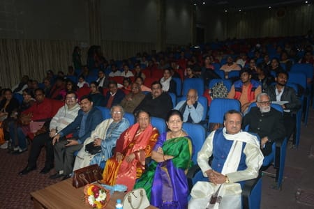 कलामंडपम सभागार में दो दिवसीय समारोह का हुआ समापन। कलामंडपम सभागार में दो दिवसीय समारोह का हुआ समापन।