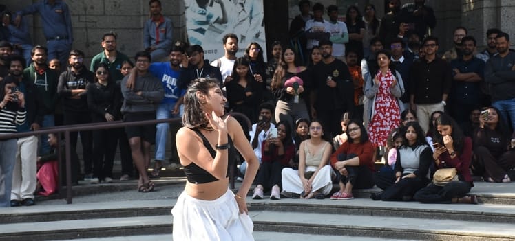 आईआईएम में मैनफेस्ट-वर्चस्व की शुरुआत उमंग और उत्साह के साथ हुई।