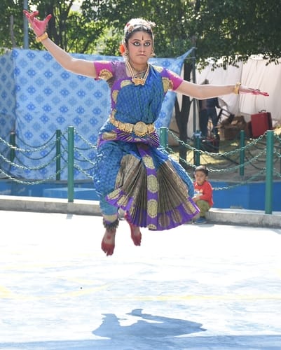 आईआईएम में मैनफेस्ट-वर्चस्व की शुरुआत उमंग और उत्साह के साथ हुई।