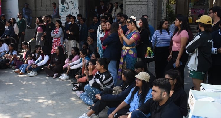 आईआईएम में मैनफेस्ट-वर्चस्व की शुरुआत उमंग और उत्साह के साथ हुई।
