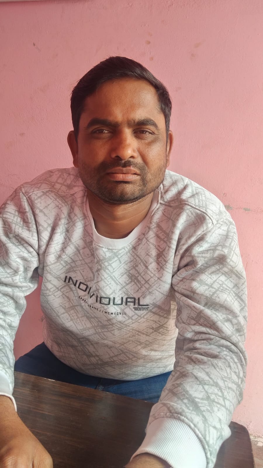 छोटेलाल, स्थानीय निवासी