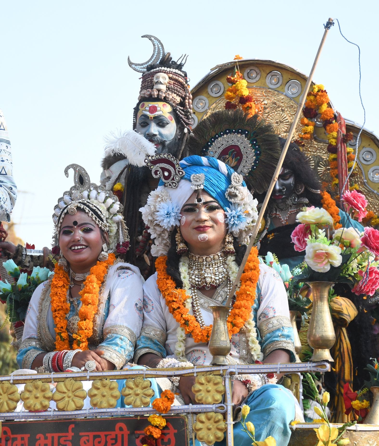 प्राण प्रतिष्ठा पर निकाली शोभा यात्रा