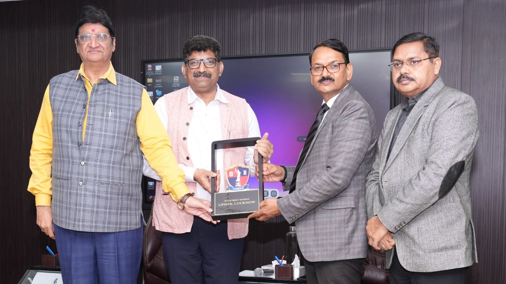 यूपीएसआईएफएस में सिक्योरिटी एवं डिजिटल फोरेंसिक कोर्स का बृहस्पतिवार को समापन हो गया। यूपीएसआईएफएस में सिक्योरिटी एवं डिजिटल फोरेंसिक कोर्स का बृहस्पतिवार को समापन हो गया।