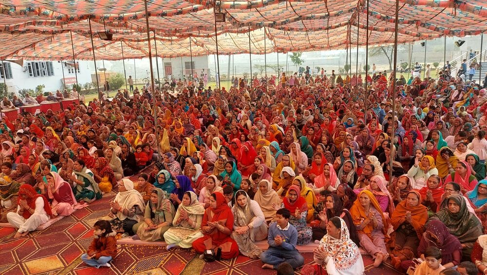 07जेएनडी29: राधा कृष्ण रूप बच्चे झांकी में। संवाद।