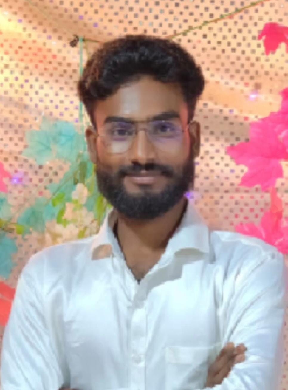 फोटो-10-घटनास्थल पर लगी महिलाओं की भीड़ और बिलखते परिजन। संवाद फोटो-10-घटनास्थल पर लगी महिलाओं की भीड़ और बिलखते परिजन। संवाद