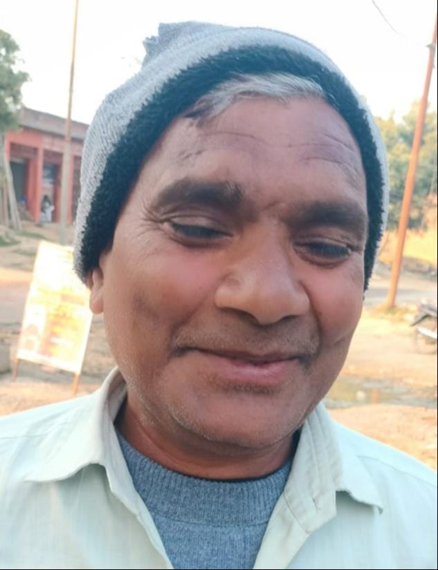 जैथरा में टूटा पड़ा दरियाव गंज रोड, गद्दों में भरा पानी व कीचड़। संवाद जैथरा में टूटा पड़ा दरियाव गंज रोड, गद्दों में भरा पानी व कीचड़। संवाद