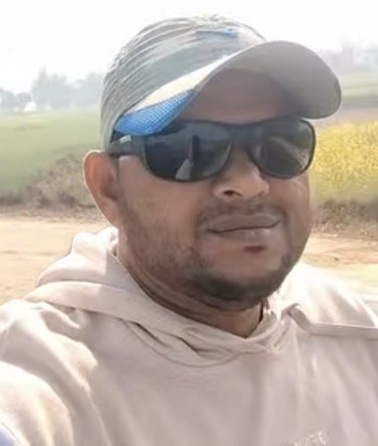 सिसवनिया मार्ग जिसके निर्माण में खराब सामग्री के उपयोग का आरोप ग्रामीण लगा रहे-संवाद सिसवनिया मार्ग जिसके निर्माण में खराब सामग्री के उपयोग का आरोप ग्रामीण लगा रहे-संवाद