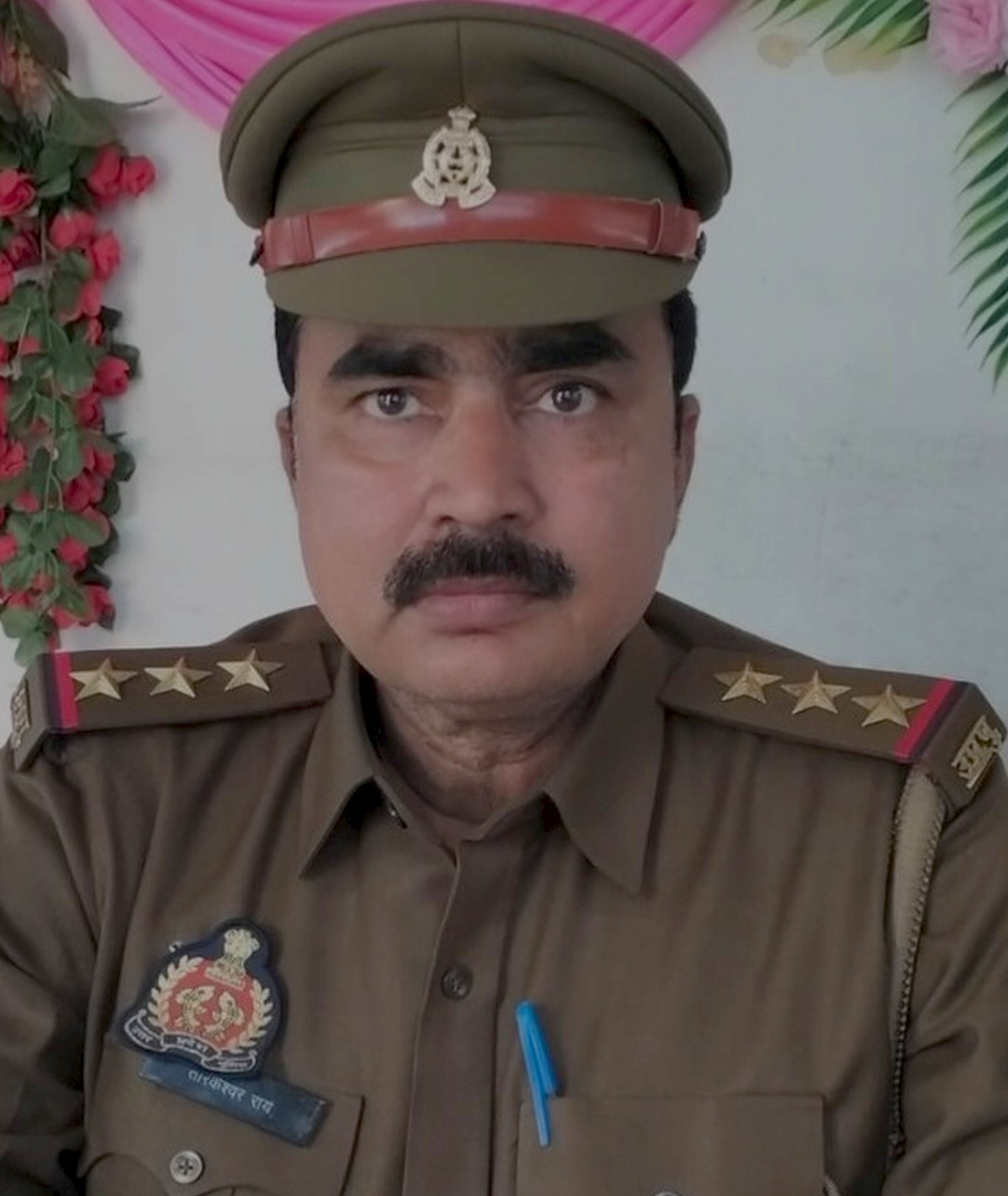 फोटो-05-कोतवाल तारकेश्वर राय। सोशल मीडिया