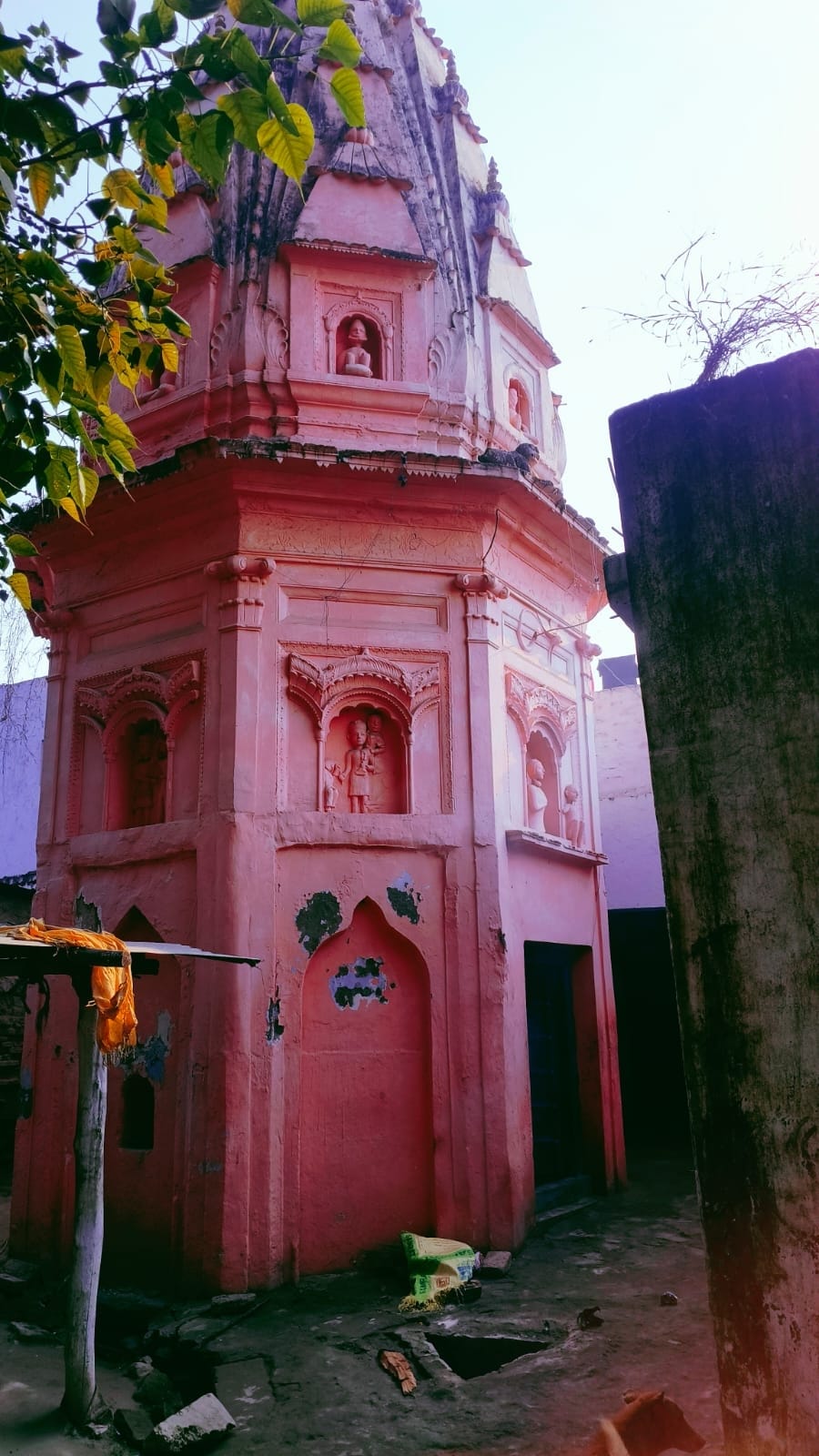 गोंडा के चार प्रमुख तीर्थस्थलों व मंदिरों का जल्द ही कायाकल्प होगा। -संवाद गोंडा के चार प्रमुख तीर्थस्थलों व मंदिरों का जल्द ही कायाकल्प होगा। -संवाद