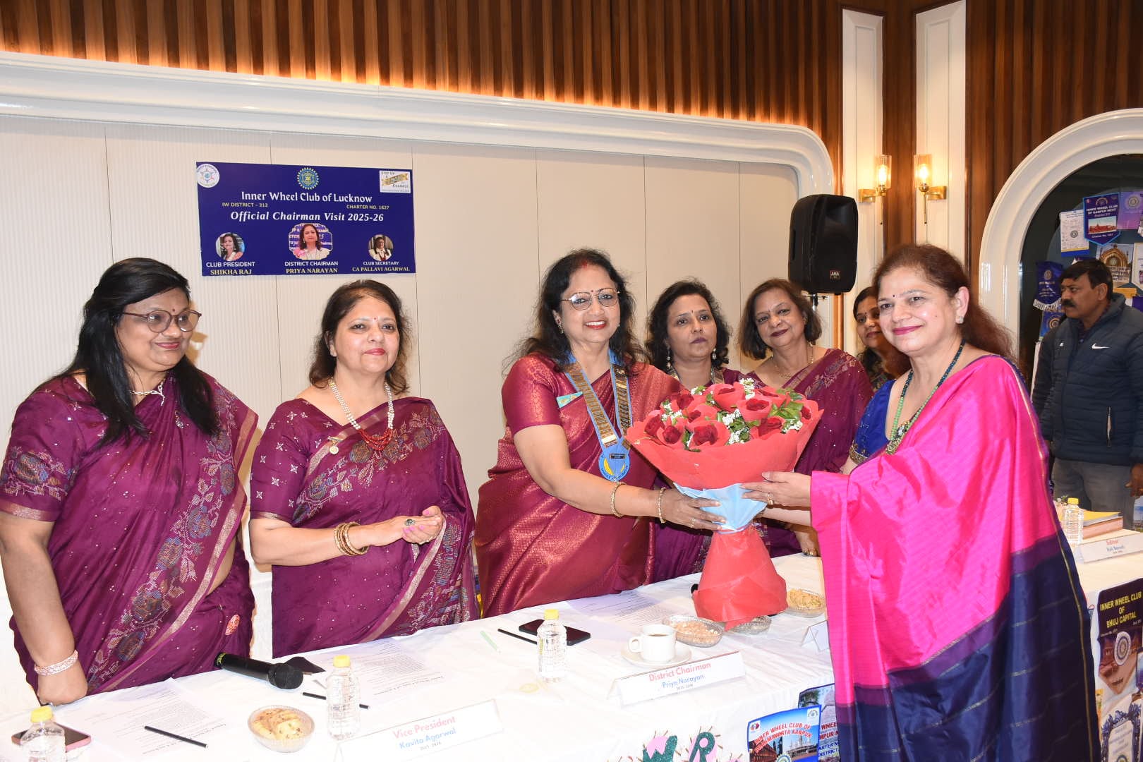 निरालानगर सि्थत होटल में इनर व्हील क्लब ऑफ लखनऊ की ओर से सोमवार को स्वागत एवं सम्मान समारोह हुआ