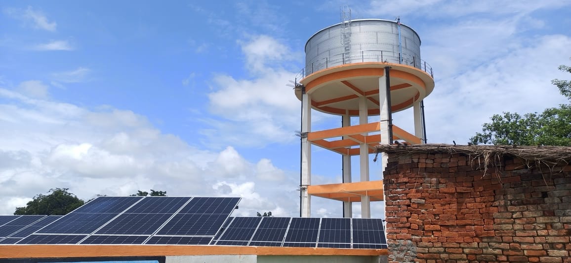 ओवर हेंड टैंक के खबर में परिचर्चा-सुभाष उपाध्याय ,ग्राम बिशुनपुरा।संवाद