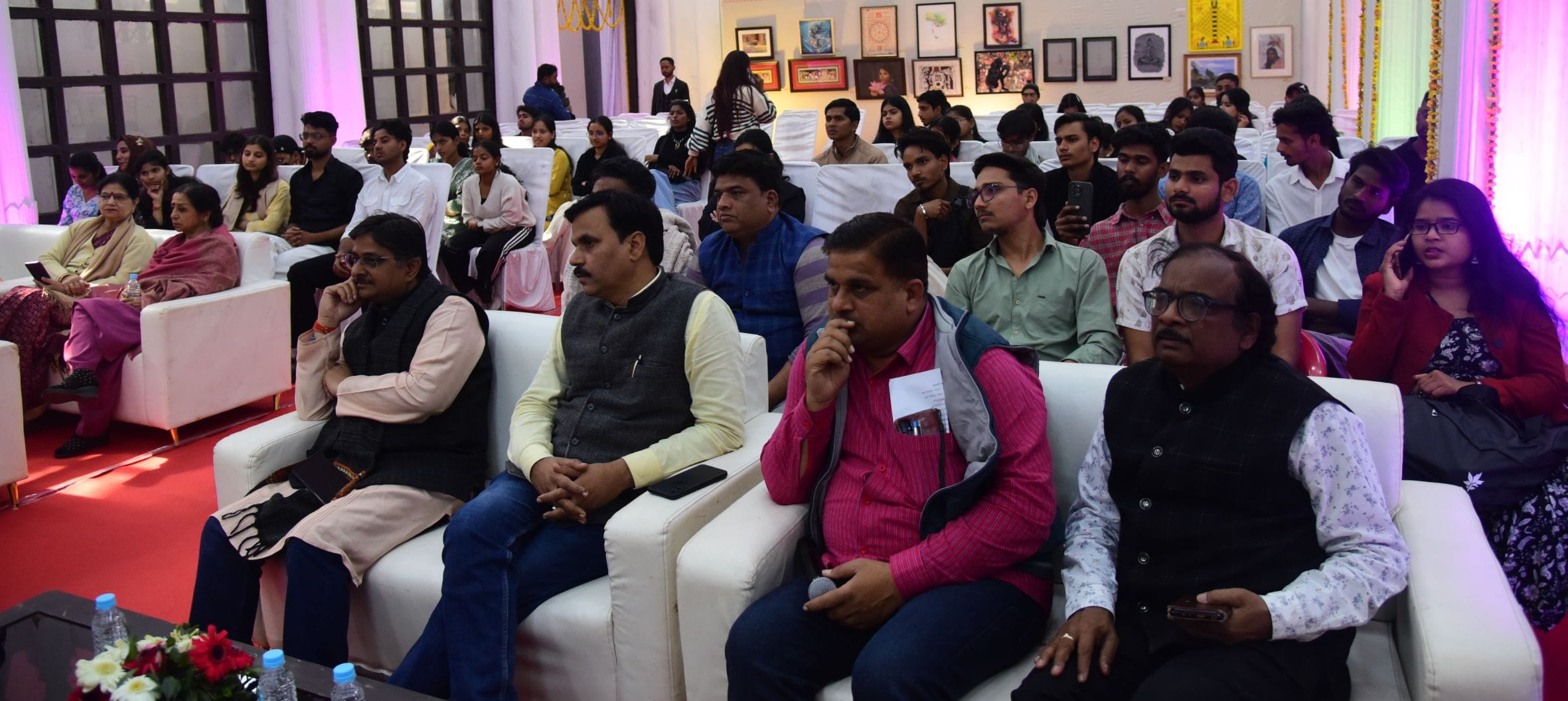 राज्य ललित कला अकादमी के स्थापना दिवस समारोह का समापन। राज्य ललित कला अकादमी के स्थापना दिवस समारोह का समापन।