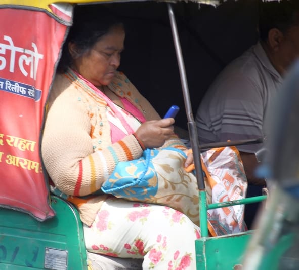 सोमवार को शहर के विभिन्न इलाकों में लगा जाम। 