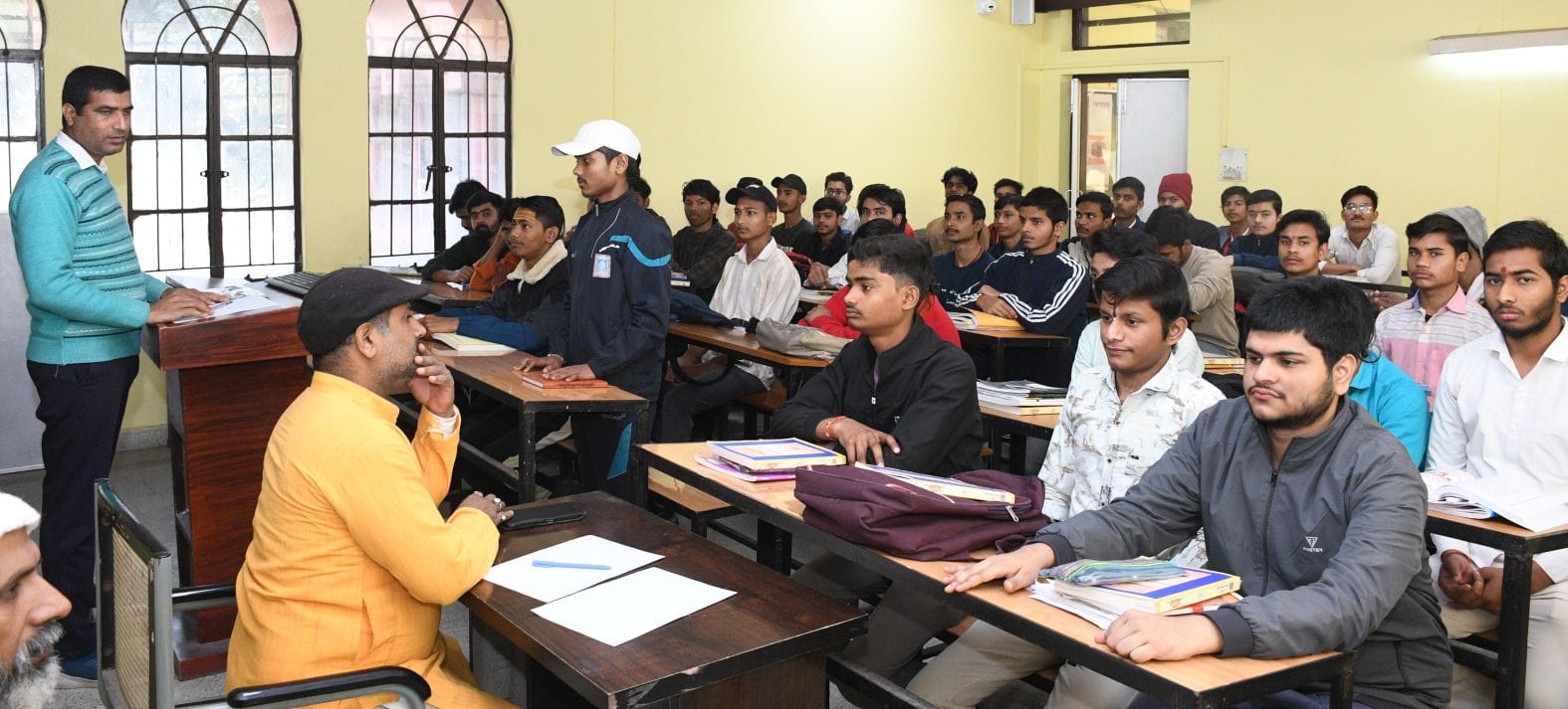 गोमतीनगर स्थित केंद्रीय संस्कृत विवि परिसर में मंगलवार से शैक्षणिक सत्र 2025-26 की वार्षिक उत्स