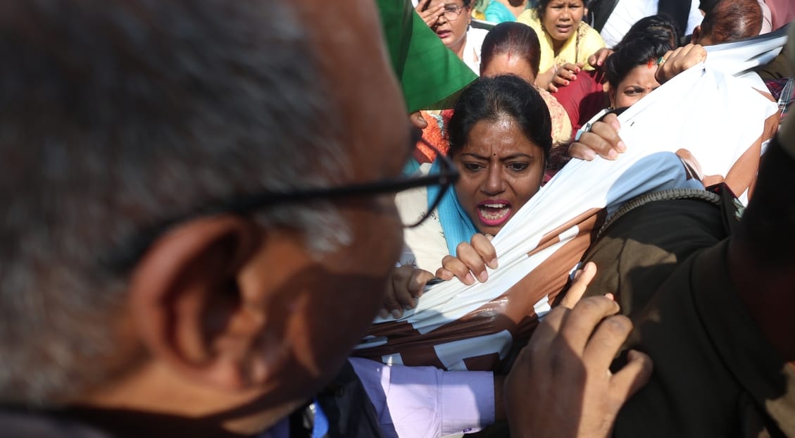 यूजीसी के समर्थन में प्रदर्शन, विधायक पल्लवी पटेल हिरासत में। यूजीसी के समर्थन में प्रदर्शन, विधायक पल्लवी पटेल हिरासत में।