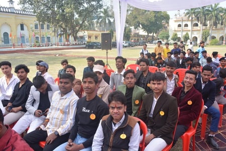 राजकीय जुबिली इंटर कॉलेज में बुधवार को 12वीं के विद्यार्थियों का विदाई समारोह हुआ। 