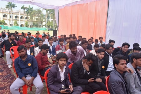 राजकीय जुबिली इंटर कॉलेज में बुधवार को 12वीं के विद्यार्थियों का विदाई समारोह हुआ। 