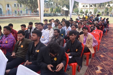राजकीय जुबिली इंटर कॉलेज में बुधवार को 12वीं के विद्यार्थियों का विदाई समारोह हुआ। 
