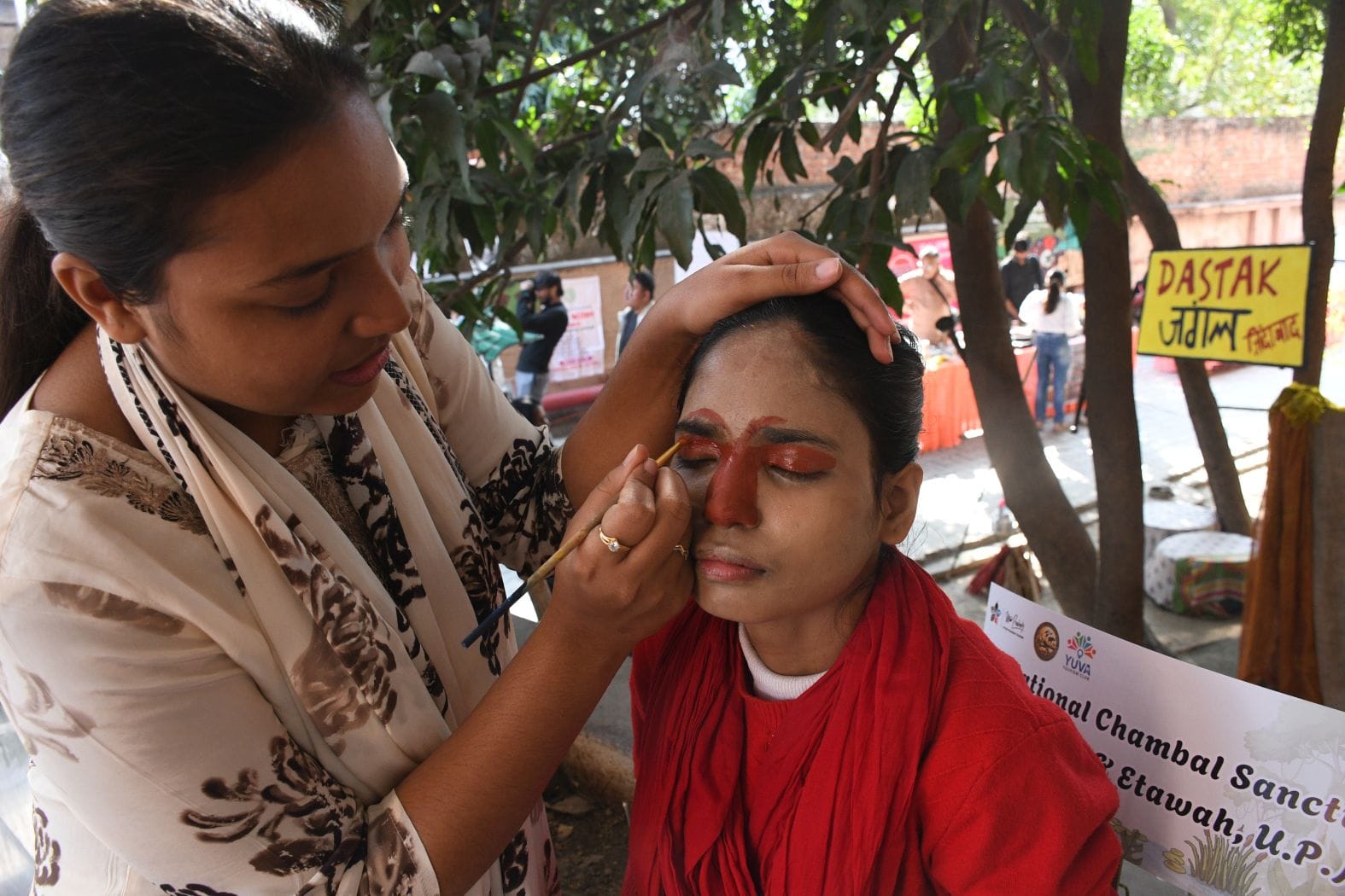 दस्तक यूथ फेस्टिवल में दिखी युवाओं की रचनात्मकता