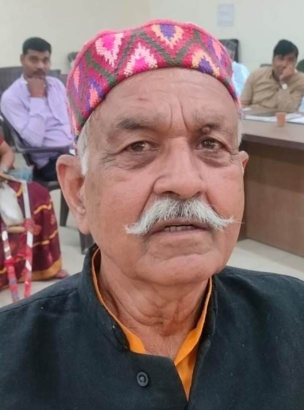 फोटो-13 -लीकेज की तलाश में खोदी गई सड़क।संवाद फोटो-13 -लीकेज की तलाश में खोदी गई सड़क।संवाद
