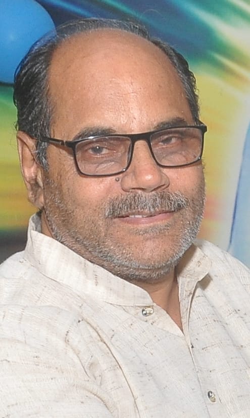 फोटो-13 -लीकेज की तलाश में खोदी गई सड़क।संवाद फोटो-13 -लीकेज की तलाश में खोदी गई सड़क।संवाद