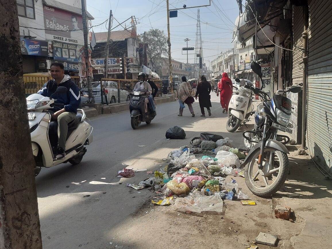 फोटो 14: राष्ट्रव्यापी हड़ताल के दौरान सोनीपत शहर में जुलूस निकालते विभिन्न विभागों के कर्मचार फोटो 14: राष्ट्रव्यापी हड़ताल के दौरान सोनीपत शहर में जुलूस निकालते विभिन्न विभागों के कर्मचार