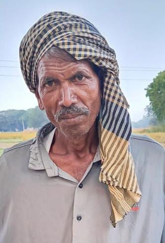 मृतक मोहन लाल का रोता बिलखता परिवार मृतक मोहन लाल का रोता बिलखता परिवार