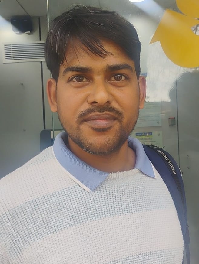 केजीएमयू में ऑनलाइन भुगतान न होने से मरीज व तीमारदार परेशान।