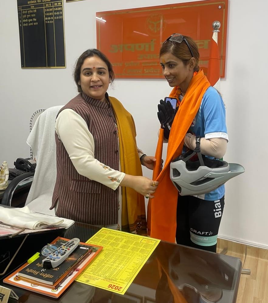 साइकिल से विश्व भ्रमण पर निकली नेपाल की यमुना का अवध में अभिनंदन