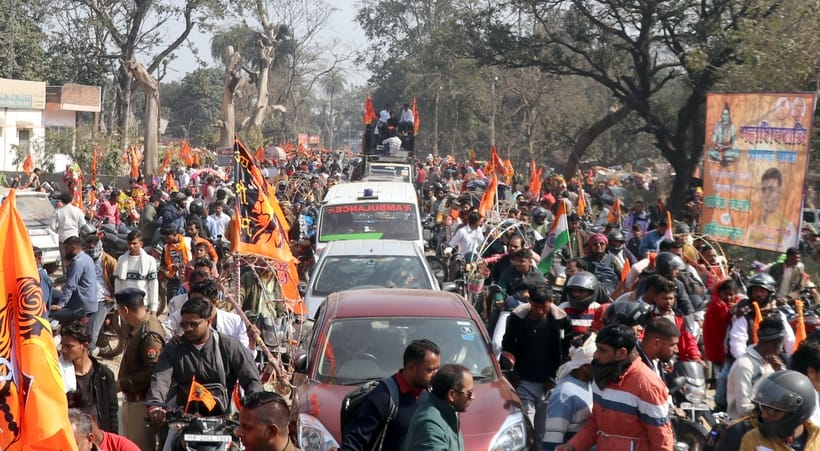 आस्था का संगम-नजीबाबाद क्षेत्र के मोटा महादेव पर महाशिवरात्रि के अवसर उमड़ी कांवडि़यों की भीड़