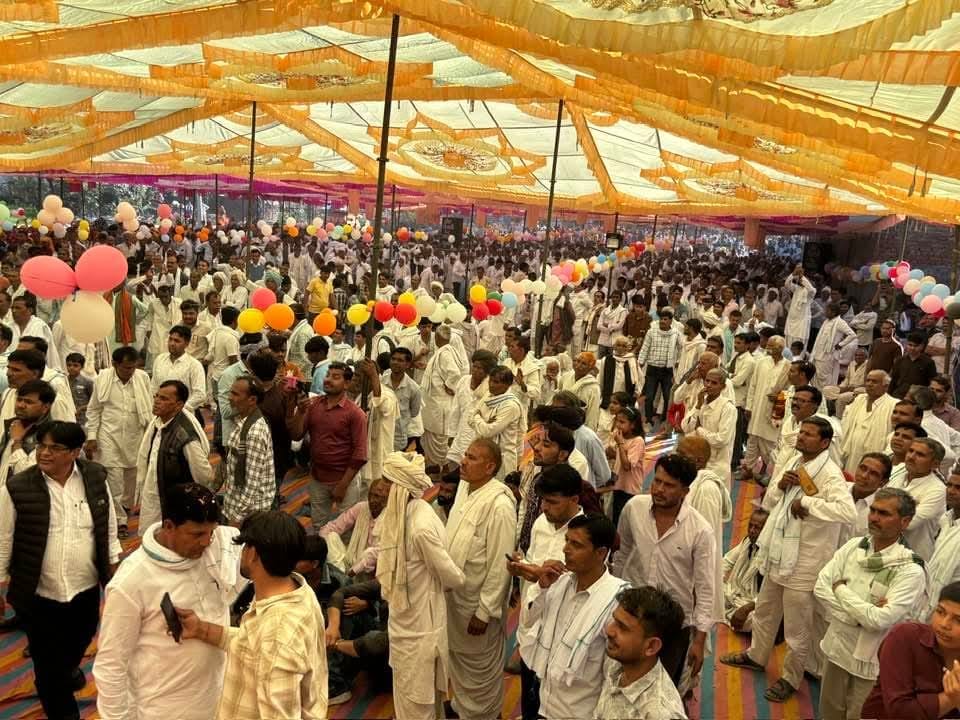 डॉक्टर किरोडी ने पद दंगल कार्यक्रम में की शिरकत डॉक्टर किरोडी ने पद दंगल कार्यक्रम में की शिरकत