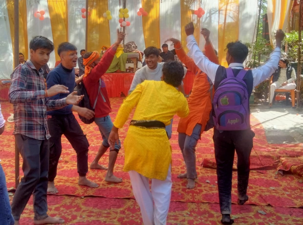 फोटो 15 एचएएमपी 13- राठ के चौपरेश्वर धाम में महाभारतकालीन शिवलिंग। संवाद फोटो 15 एचएएमपी 13- राठ के चौपरेश्वर धाम में महाभारतकालीन शिवलिंग। संवाद