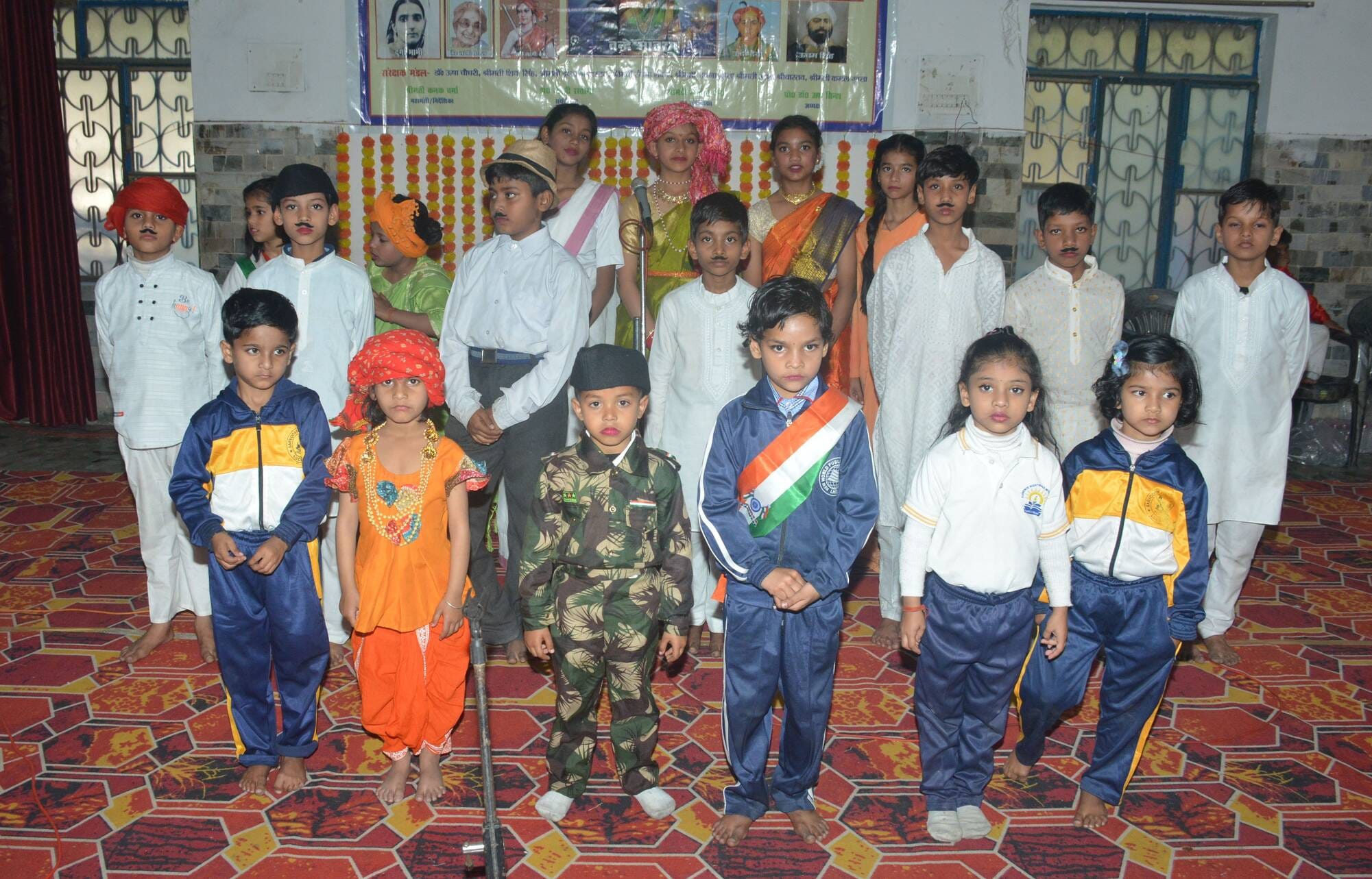 पुलवामा के शहीदों को दी श्रद्धांजलि पुलवामा के शहीदों को दी श्रद्धांजलि