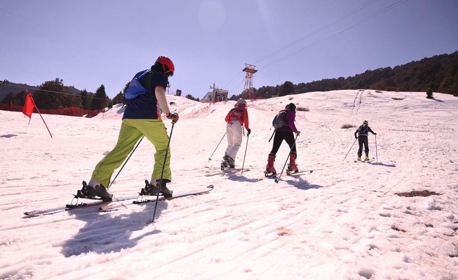 शार्दुल थपलियाल, स्कीइंग में उत्तराखंड से स्वर्ण पदक विजेता। स्रोत: आयोजक शार्दुल थपलियाल, स्कीइंग में उत्तराखंड से स्वर्ण पदक विजेता। स्रोत: आयोजक