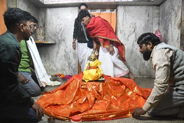 शिव भक्ति के पावन पर्व महाशिवरात्रि को लेकर राजधानी शिवमय हो चुकी है।
