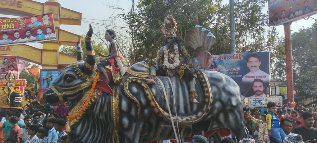 कसया नगर में महाशिवरात्रि पर निकली शिव बरात की झांकी। स्रोत-साेशल मीडिया कसया नगर में महाशिवरात्रि पर निकली शिव बरात की झांकी। स्रोत-साेशल मीडिया