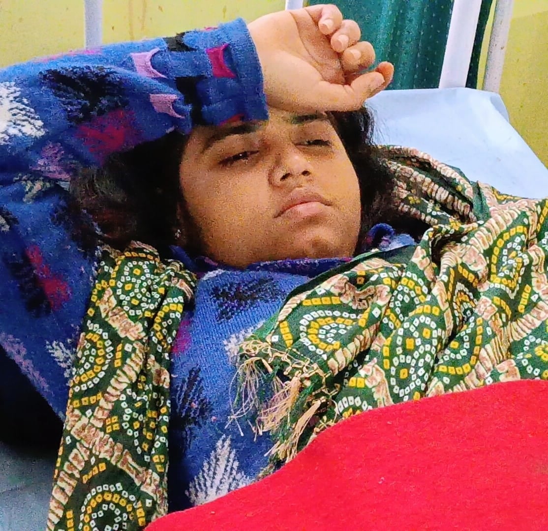 कुट्टू के आटे के सेवन से बीमार हुई सपा नेता नितिन चौहान की मां शर्मिष्ठा। (मवाना) कुट्टू के आटे के सेवन से बीमार हुई सपा नेता नितिन चौहान की मां शर्मिष्ठा। (मवाना)