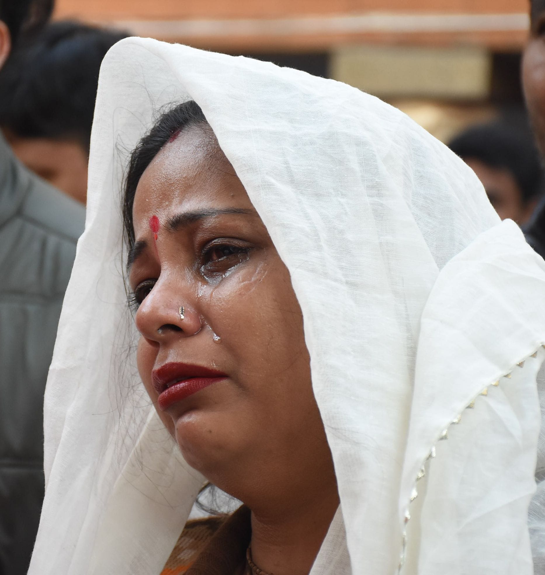 प्रमुख मंदिरों में शनिवार देर रात से ही भोलेनाथ के दर्शन-पूजन के लिए भक्तों की कतारें लग गईं। प्रमुख मंदिरों में शनिवार देर रात से ही भोलेनाथ के दर्शन-पूजन के लिए भक्तों की कतारें लग गईं।