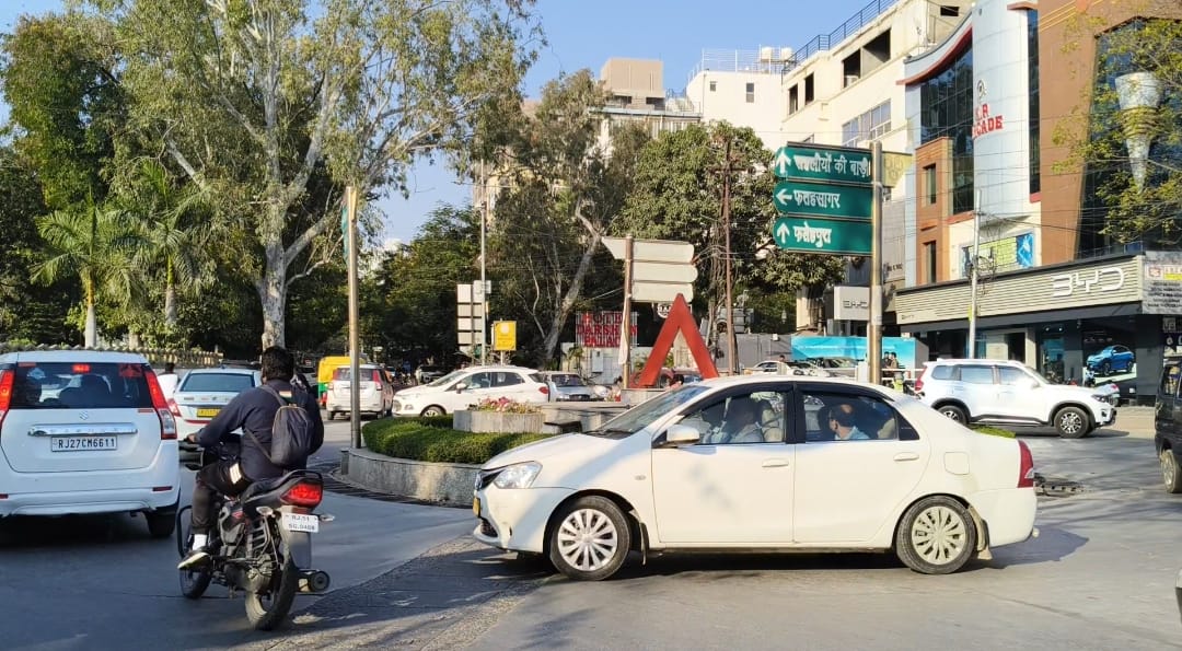 उदयपुर पुलिस ने स्पा सेंटर पर की कार्यवाही, स्पा संचालिका समेत 4,गिरफ्तार